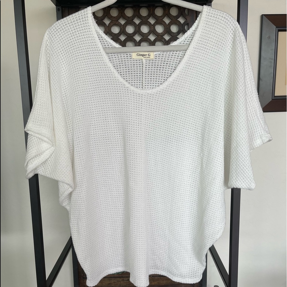 New- Ginger G. White, Light-weight Sweater